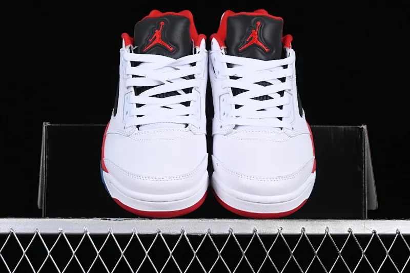 All categories Air Jordan Jordan series basketball shoes Air Jordan 5 Air Jordan 5 Low "Fire Red" AJ5 Joe 5 white and red low-top basketball shoes 819171-101